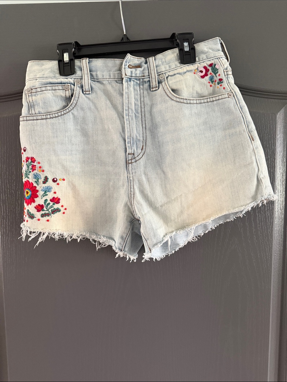 Madewell Perfect Jean Short Embroidered Light Wash Denim Shorts - Floral Accent